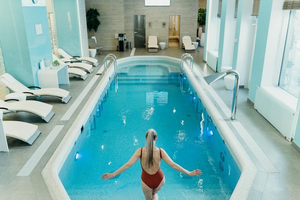Comment sécuriser une piscine semi-enterrée ?