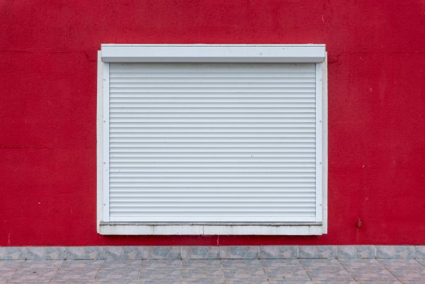 Comment choisir la couleur de vos volets roulants