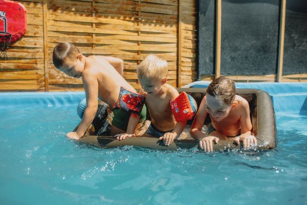 Piscines gonflables vs piscines permanentes : le pour et le contre