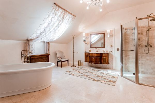 Transformez votre salle de bain en un espace de rêve avec un expert