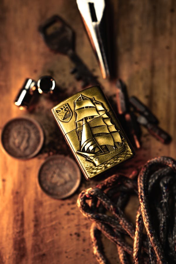 Choisissez un briquet ancien : l'art de la collection unique.